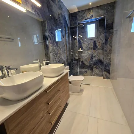 Panorama Serenity Apartment